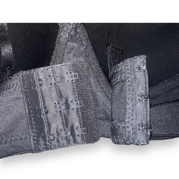 NEW 4 Piece Bra Bundle - Bobbie & Brooks Moulded Spacer Bra Women’s Size 44D - Picture 13 of 16